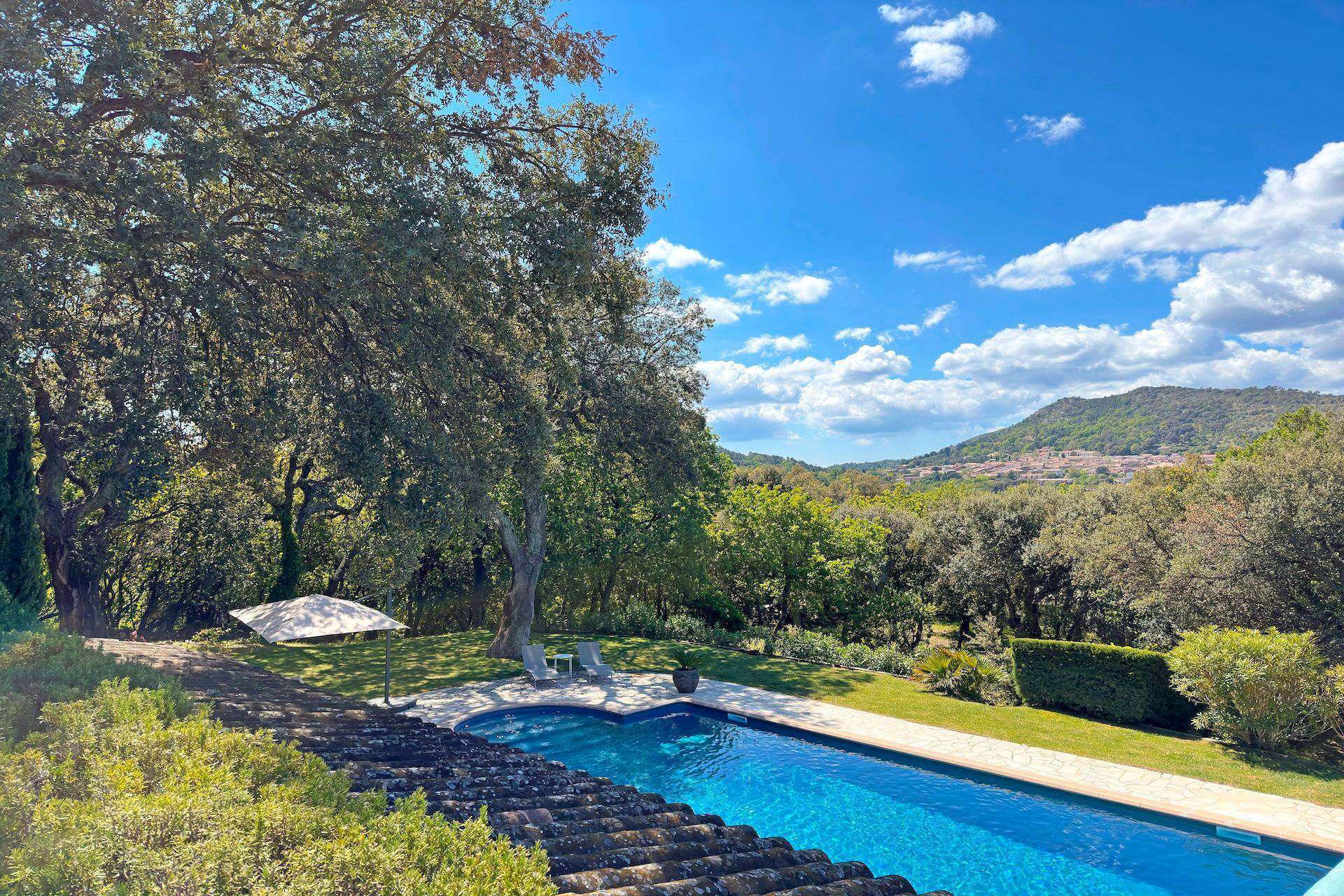 Méditerranée Location Villa avec Piscine privée à La Garde Freinet, Côte d'Azur