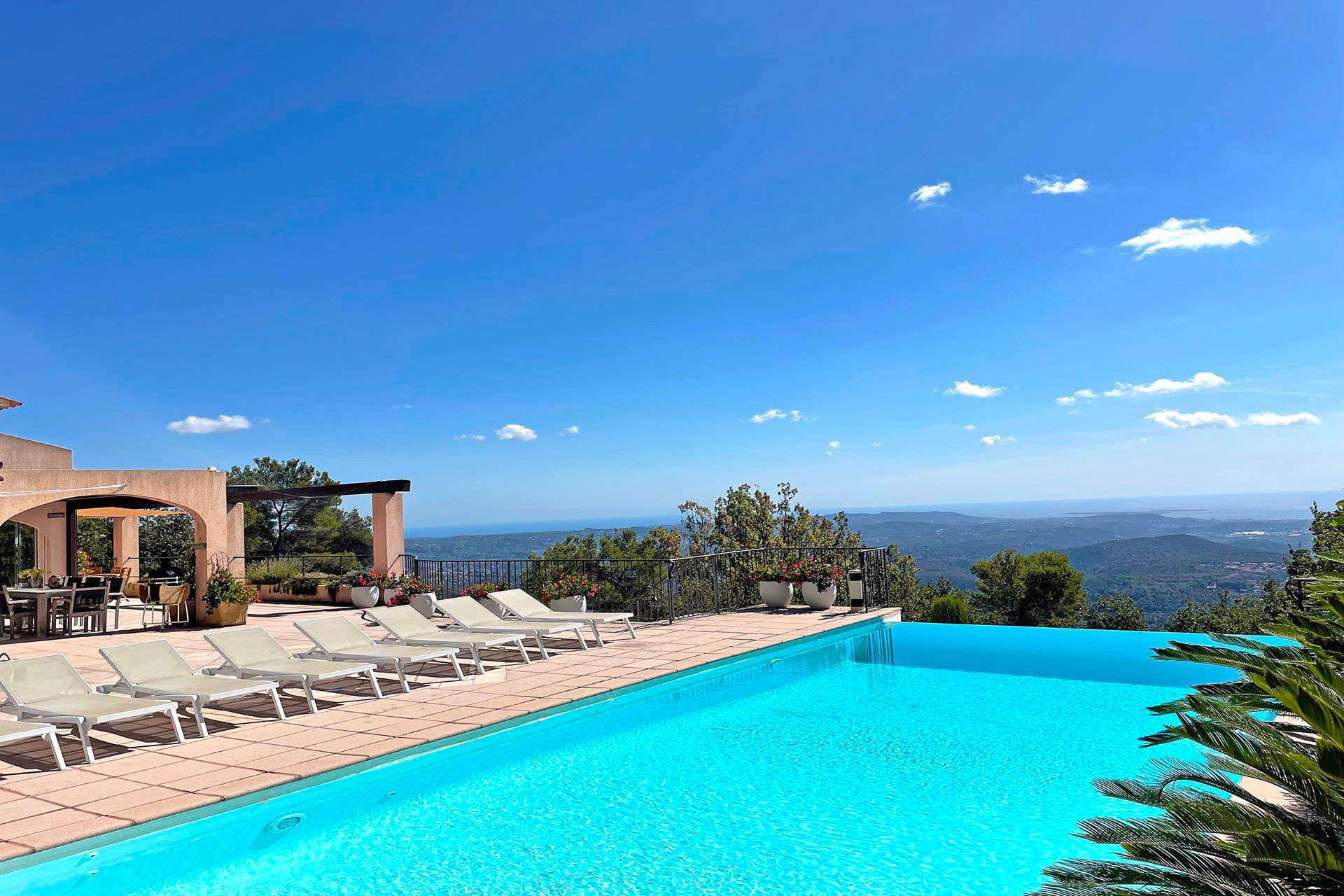 Méditerranée Location Villa with Private pool in Spéracèdes, Côte d'Azur
