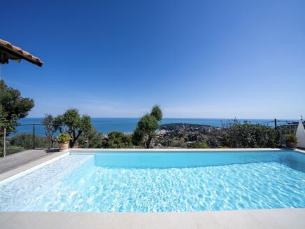 Méditerranée Location Villa avec Piscine privée à Roquebrune-Cap-Martin, Côte d'Azur
