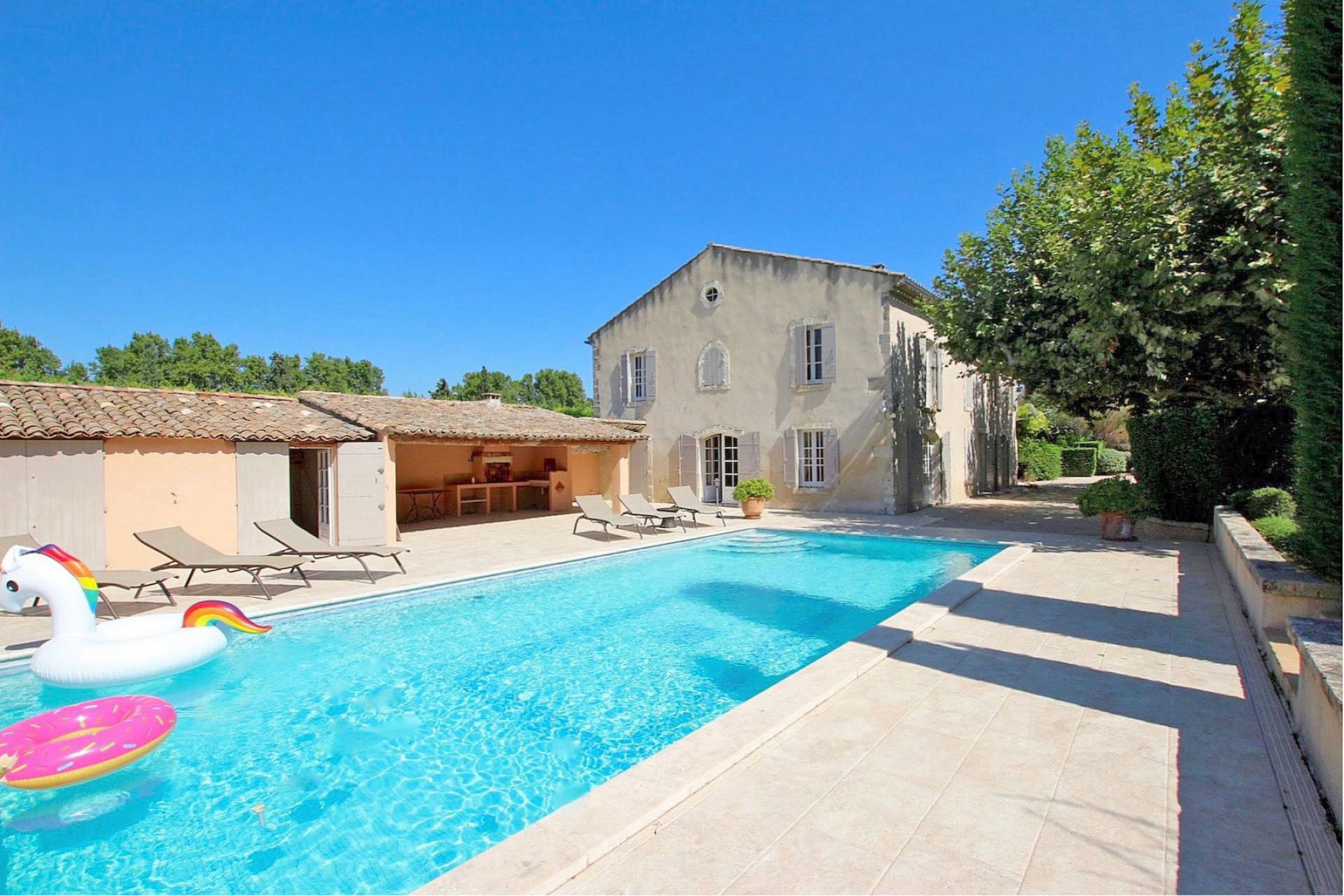 Méditerranée Location Mas with Private pool in Eyragues, Provence