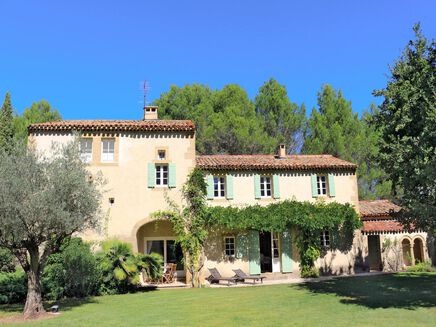 Méditerranée Location Bastide avec Piscine privée à Saint-Cannat, Provence