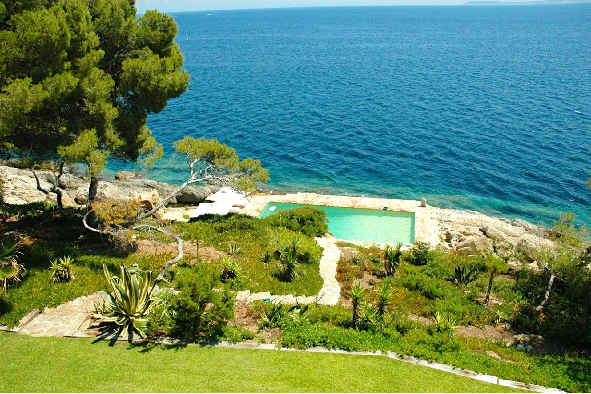 Méditerranée Location Villa with Private pool in Le Lavandou, Côte d'Azur
