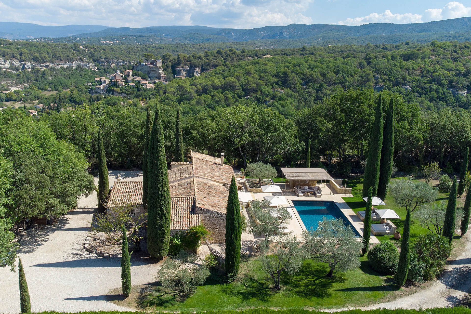 Méditerranée Location Mas with Private pool in la Roque-sur-Pernes, Provence