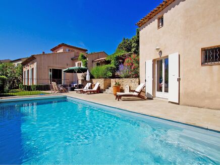 Méditerranée Location Villa with Private pool in Mallemort, Provence