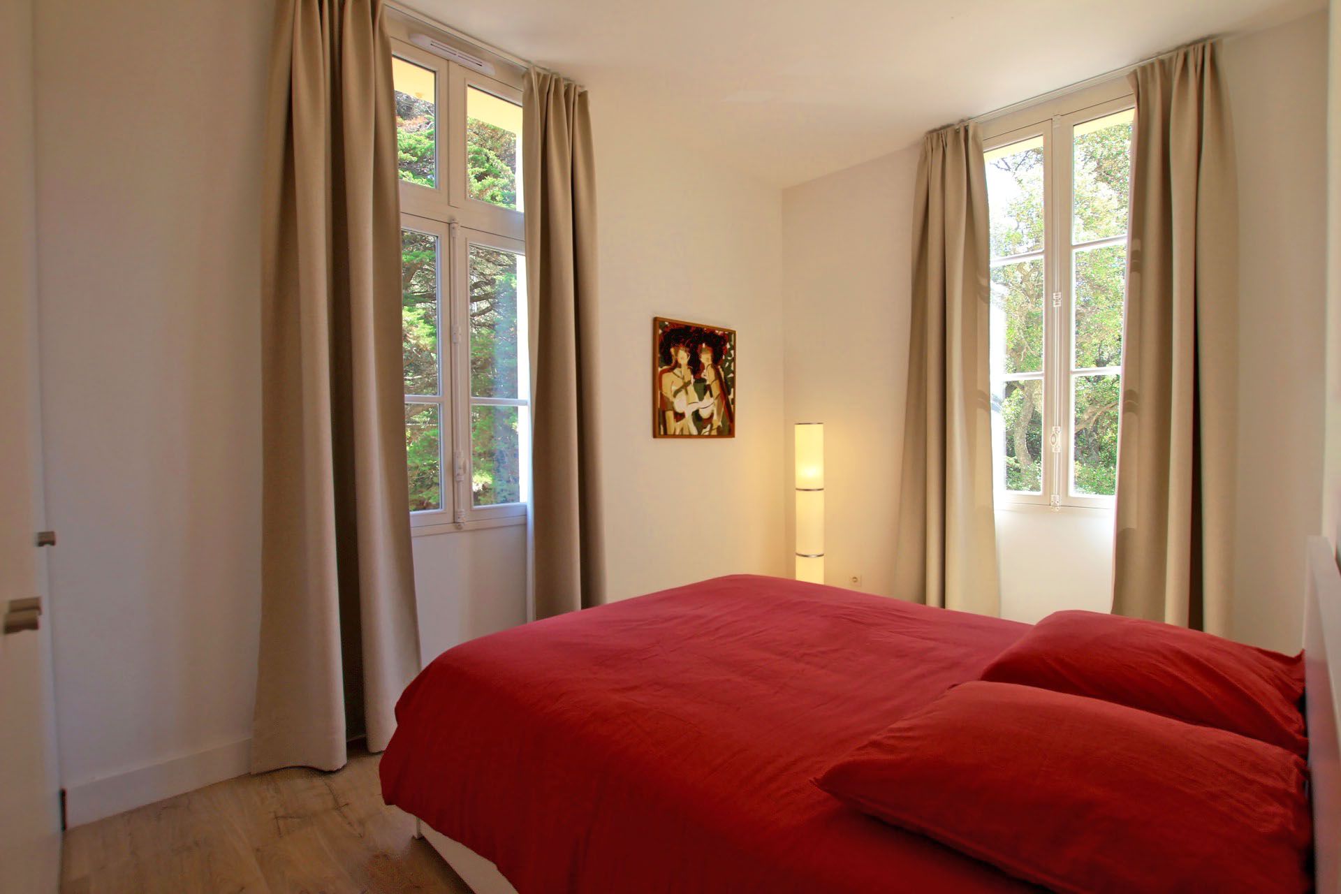 Méditerranée Location Appartement avec Piscine privée à La Croix Valmer, Côte d'Azur