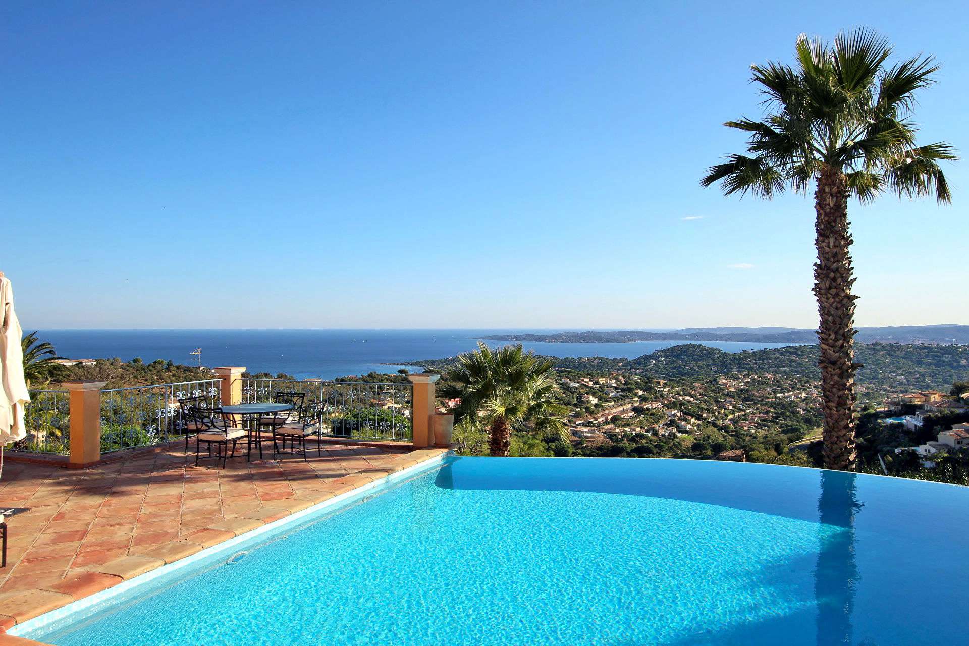 Méditerranée Location Villa avec Piscine privée à Sainte-Maxime, Côte d'Azur
