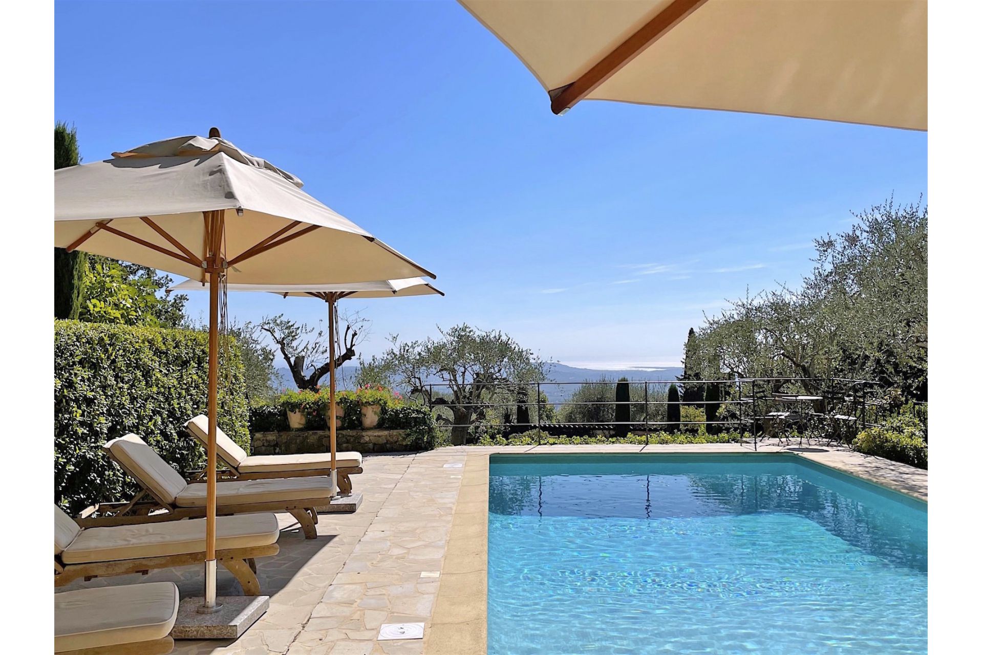 Méditerranée Location Villa avec Piscine privée à Speracedes, Côte d'Azur