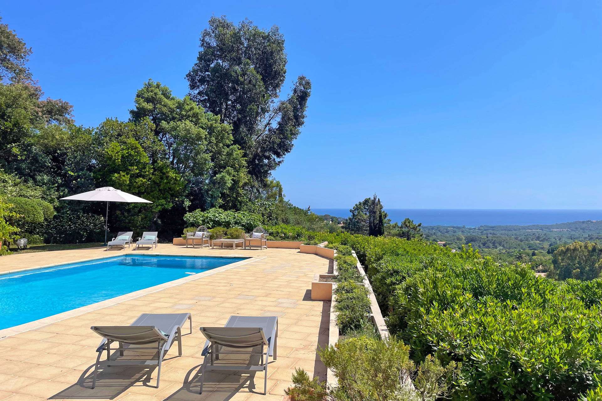 Méditerranée Location Villa avec Piscine privée à La Croix Valmer, Côte d'Azur