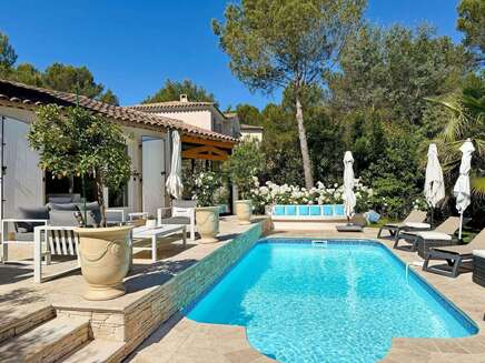 Méditerranée Location Villa with Private pool in Pont Royal - Mallemort, Provence