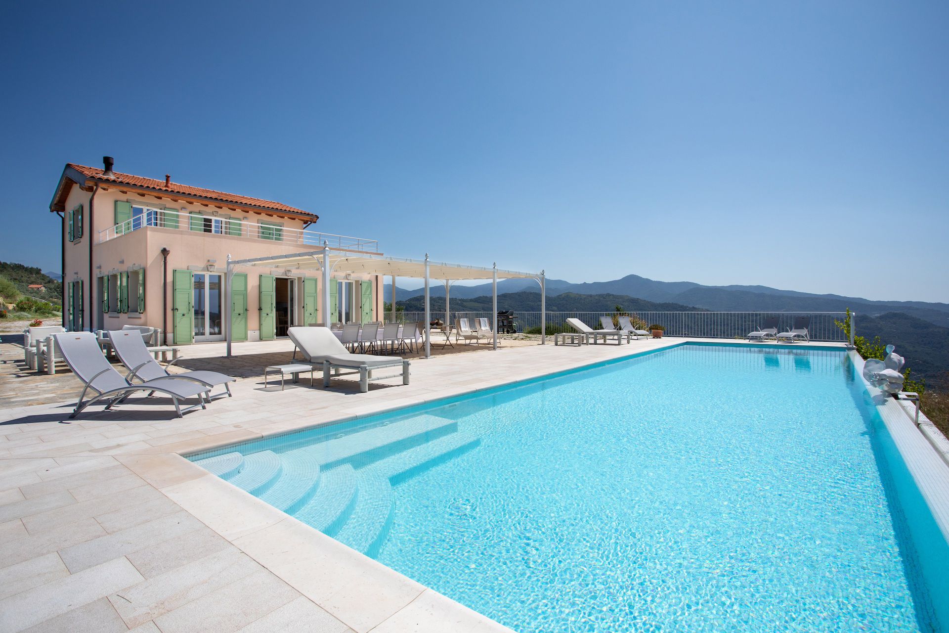 Méditerranée Location Villa avec Piscine privée à Dolceacqua, Ligurie