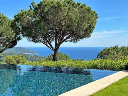 Méditerranée Location Villa with Private pool in La Croix Valmer, Côte d'Azur