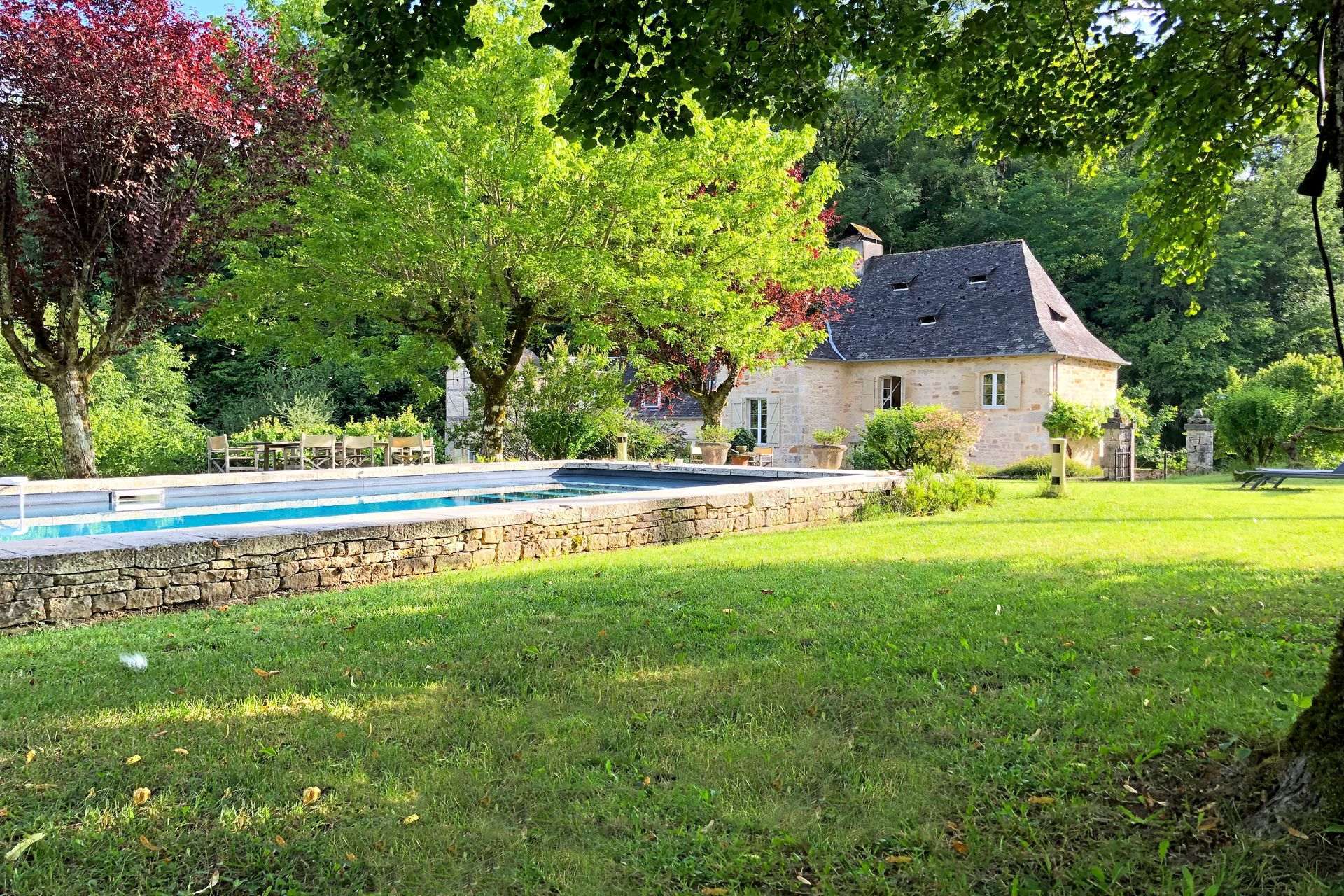 Méditerranée Location Villa avec Piscine privée à Cressensac-Sarrazac, Dordogne