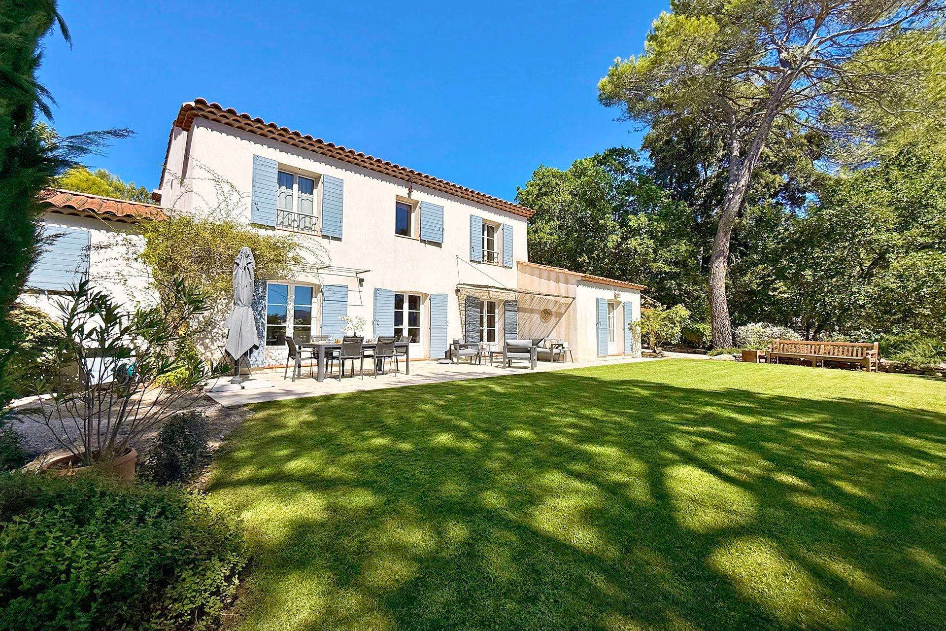 Méditerranée Location Villa avec Piscine privée à Pourrières, Provence