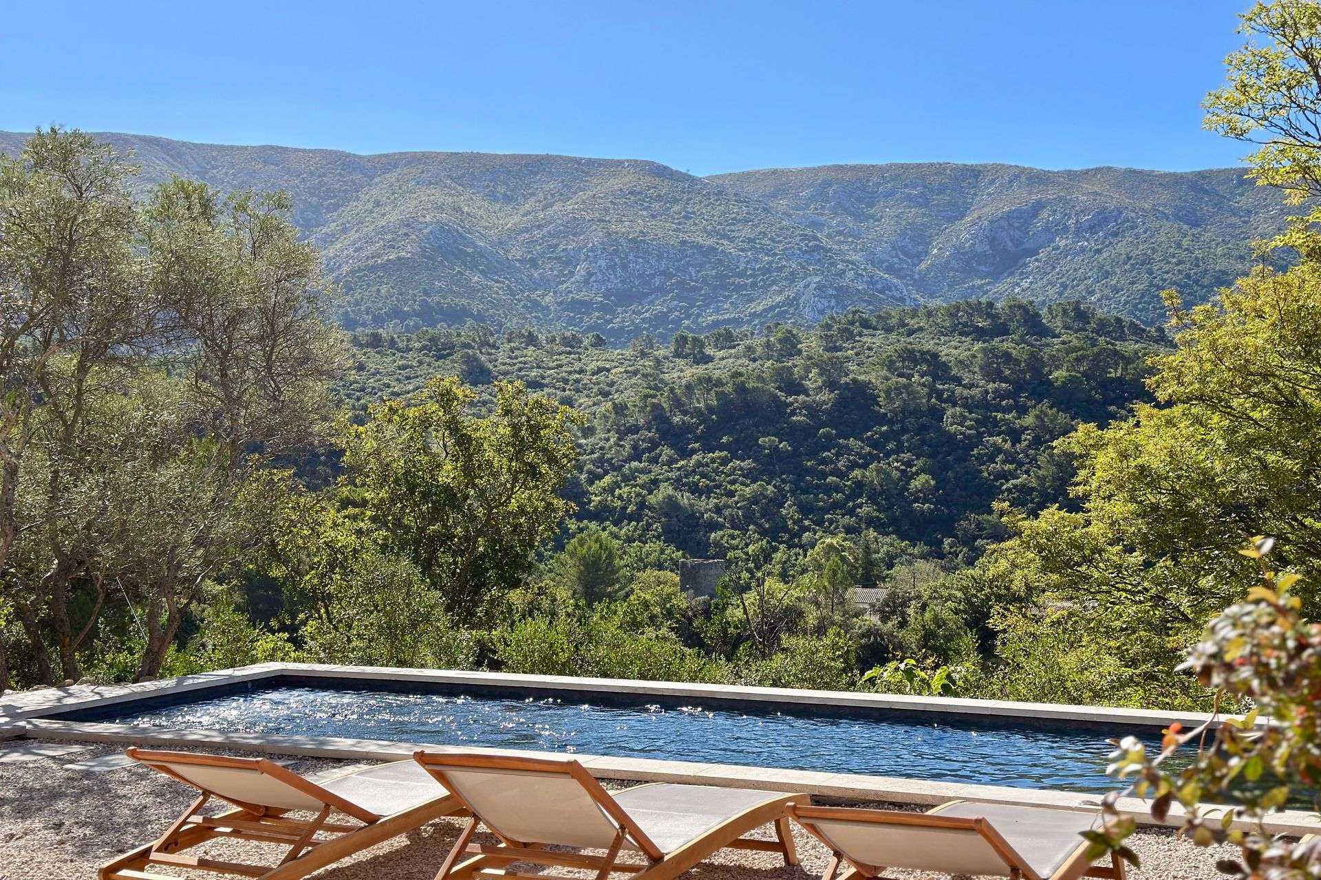 Méditerranée Location Villa avec Piscine privée à Vauvenargues, Provence