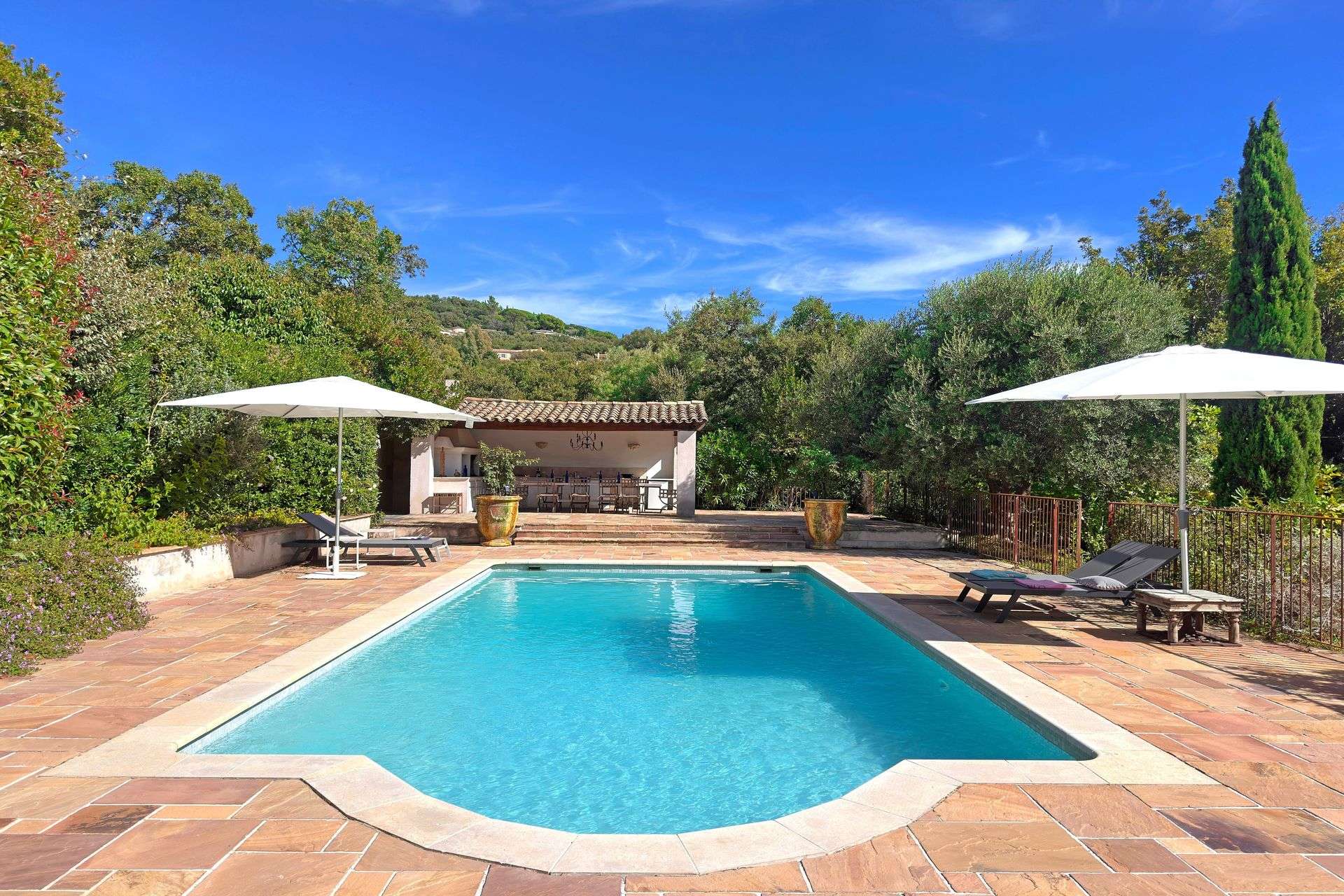 Méditerranée Location Bastide avec Piscine privée à Grimaud, Côte d'Azur
