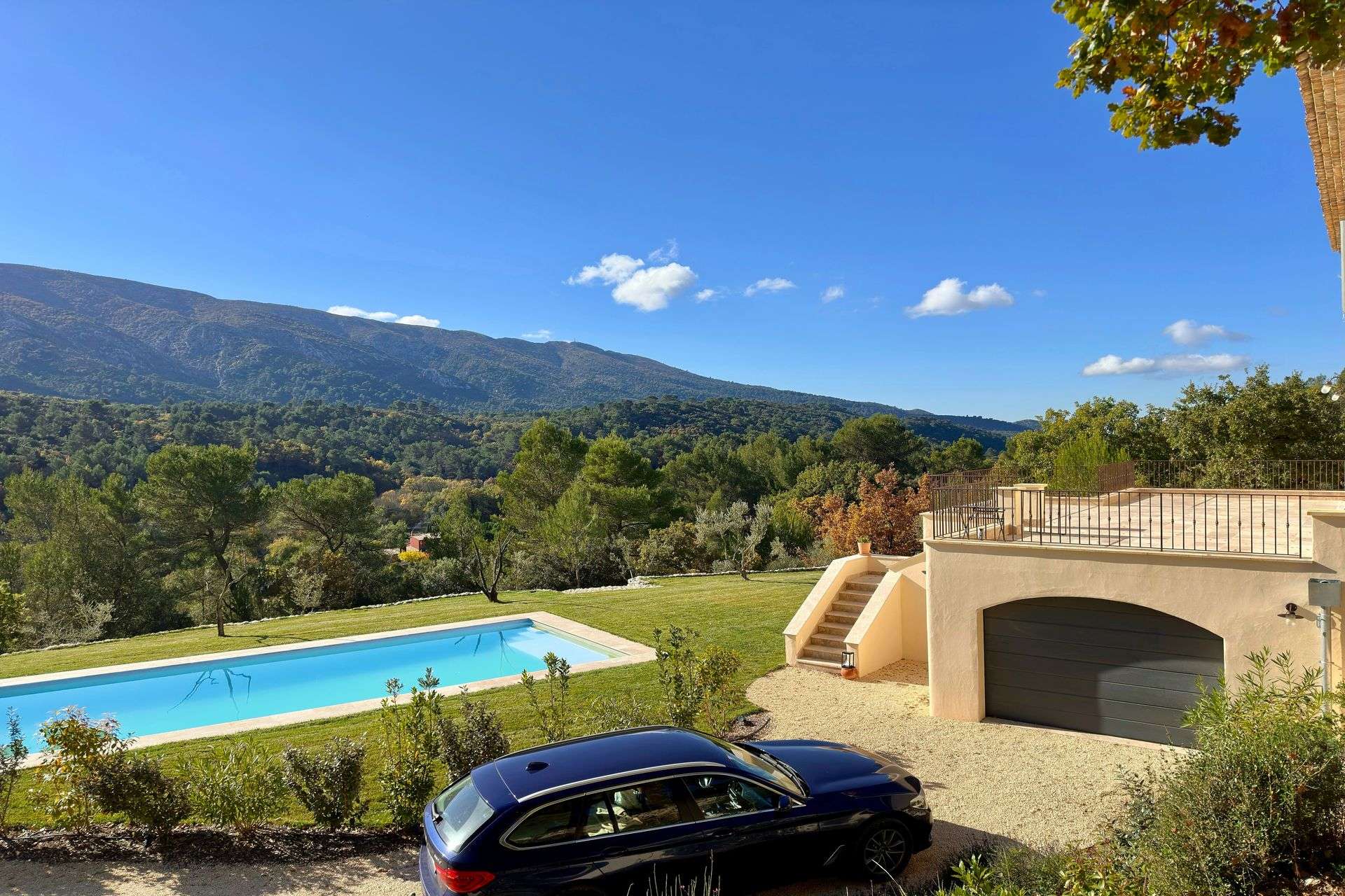 Méditerranée Location Bastide with Private pool in Vauvenargues, Provence