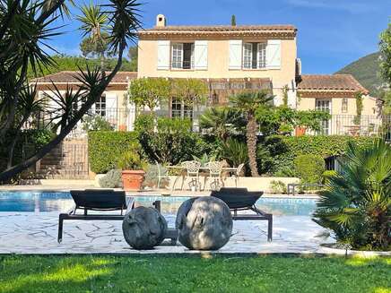 Méditerranée Location Villa with Private pool in Le Revest-les-Eaux, Côte d'Azur