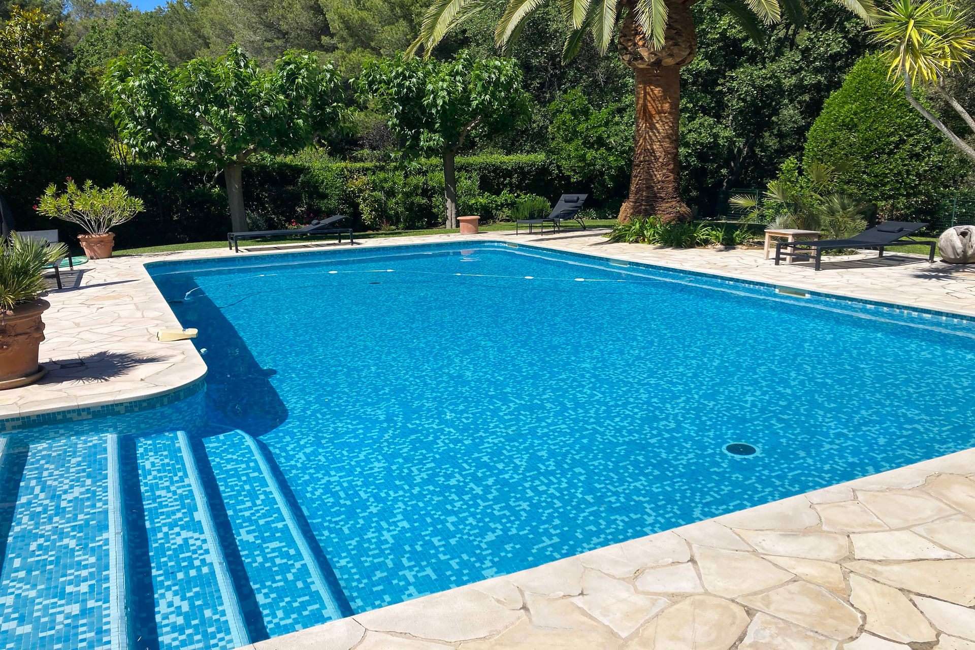 Méditerranée Location Villa avec Piscine privée à Le Revest-les-Eaux, Provence