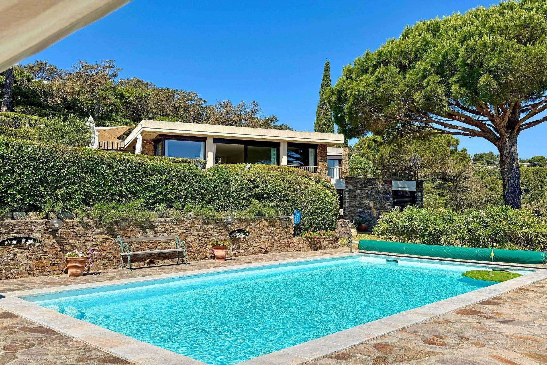 Méditerranée Location Villa avec Piscine privée à Bormes les Mimosas (Gaou Bénat), Côte d'Azur